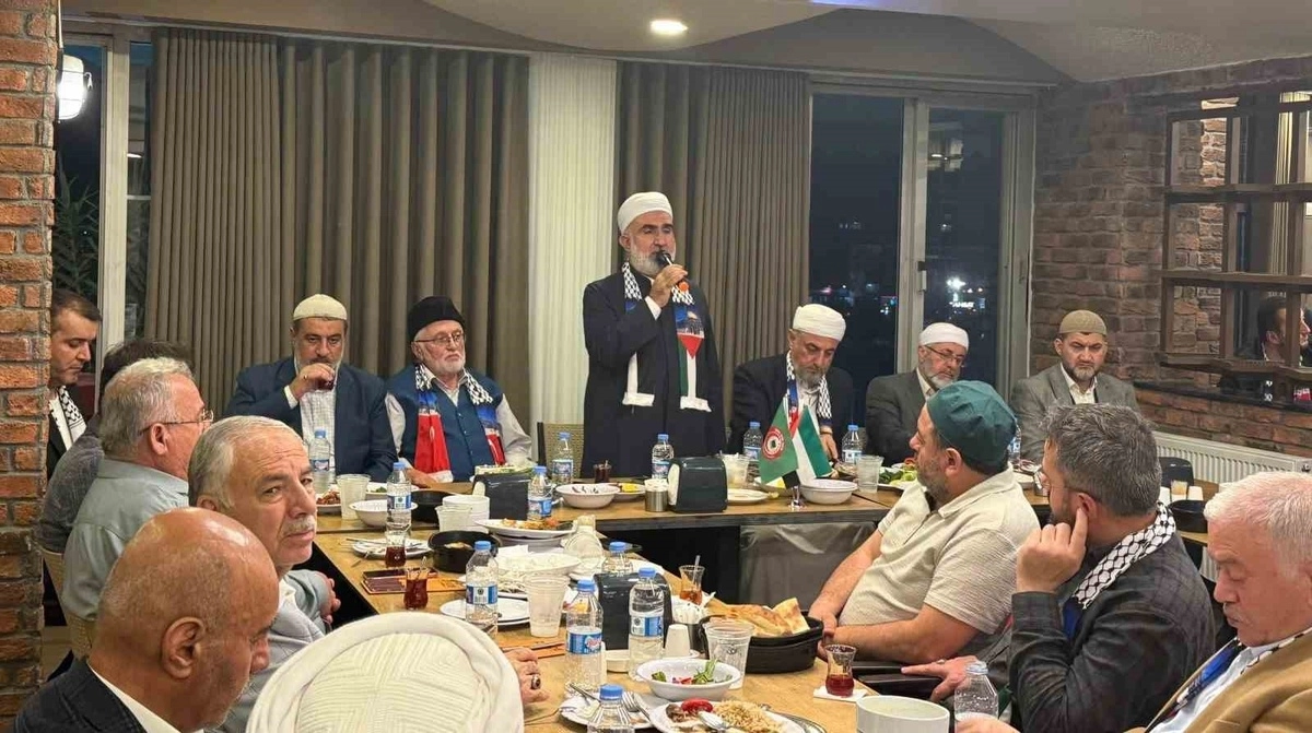 BATMAN'DA 19. KARDEŞLİK KÖPRÜSÜ: 15 İLDEN 50 KANAAT ÖNDERİNDEN TÜRK-KÜRT KARDEŞLİĞİ VE GAZZE İÇİN BİRLİK ÇAĞRISI