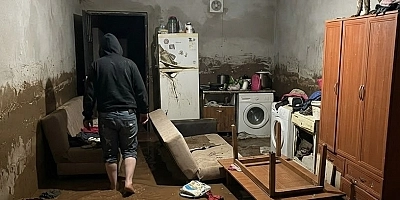 BATMAN'DA KORKU DOLU ANLAR: GERCÜŞ'TE SEL FELAKETİ EVİ KULLANILAMAZ HALE GETİRDİ!